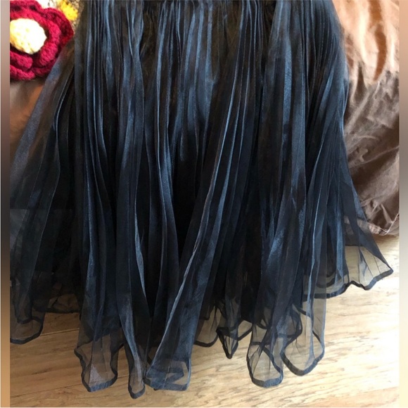 Betsey Johnson Evening Strapless Pleated Dress w/Cummerbund Size 8 Like New! - Picture 4 of 11